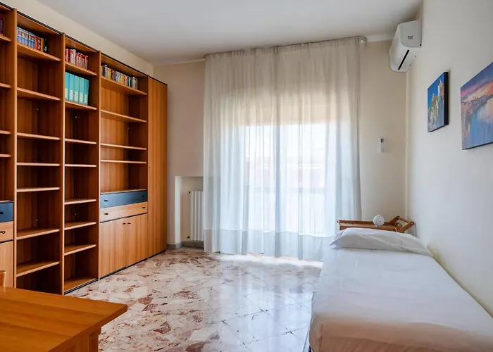 Aurora By Wonderful Italy * Bari