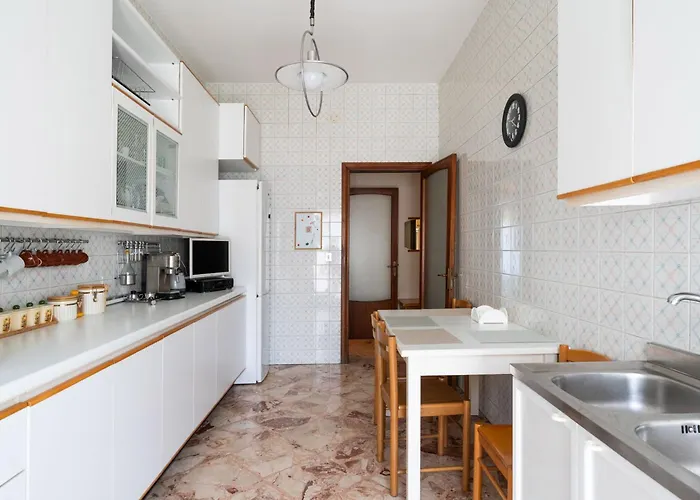 Aurora By Wonderful Italy * Bari